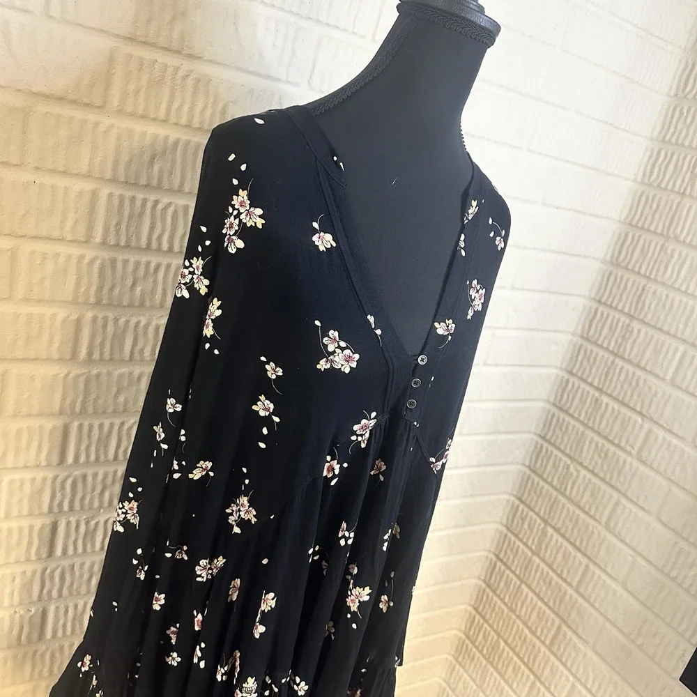 Free People Sz XS Olivia Flowy Printed Dress Black Floral Boho Ruffle Fall Soft